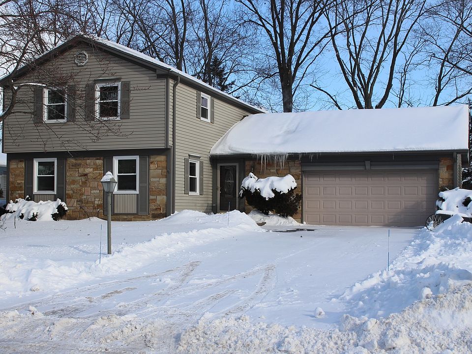 1st image of 840 Silver Rock Ln