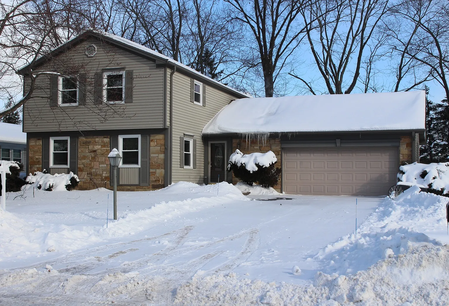 840 Silver Rock Ln photo 1