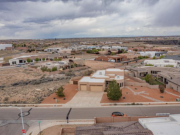 3rd image of 8019 Marigold Dr NW
