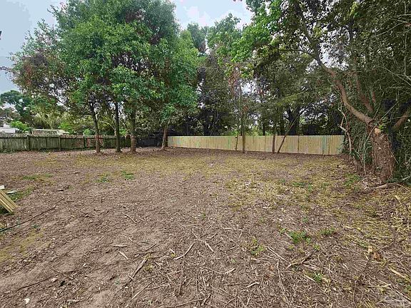 5th image of 27 Feldor Dr