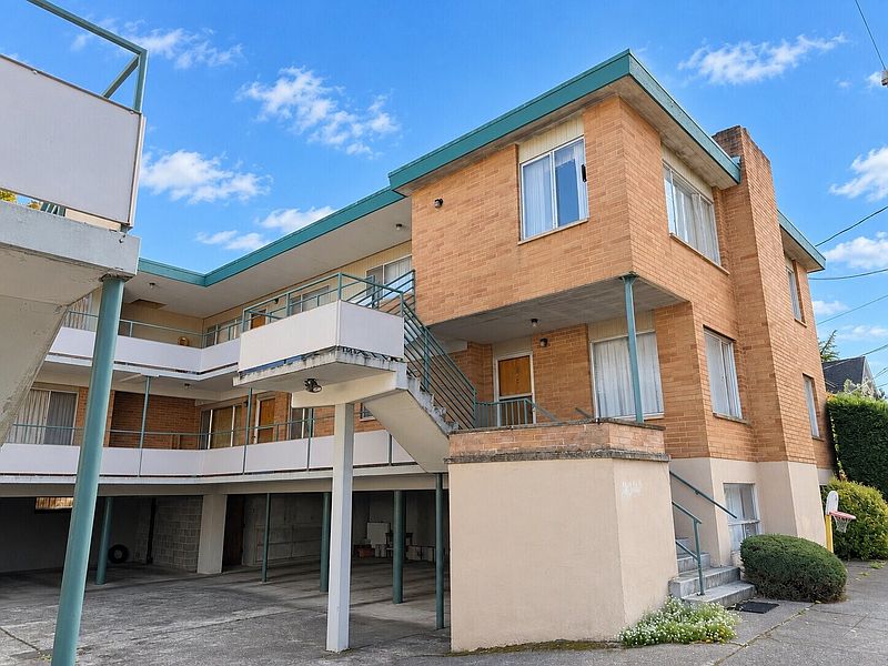 5th image of 6550 Greeenwood Avenue N