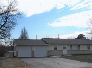 137 Tulip Tree Dr, Saint Charles, MO 63304