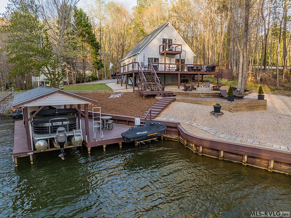 1st image of 200 Ridge Oaks Dr