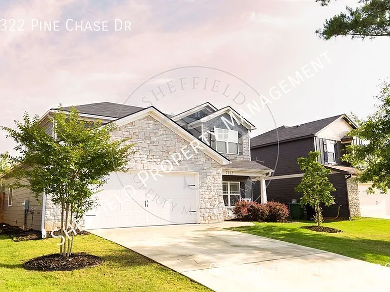 7322 Pine Chase Dr — Photo 1