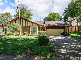 420 Clearcreek Franklin Rd, Springboro, OH 45066