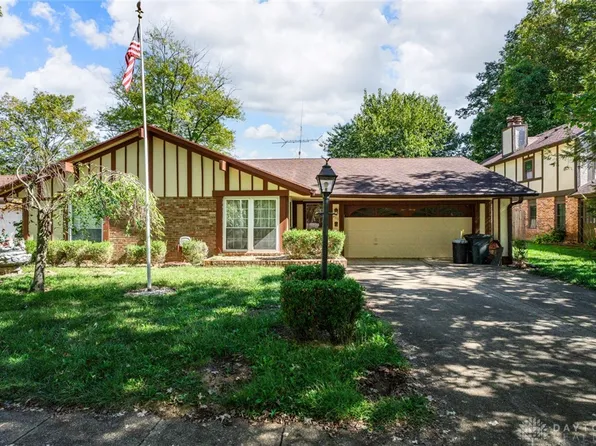 420 Clearcreek Franklin Rd, Springboro, OH 45066