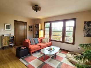 956 10th Ave E APT 301, Seattle, WA 98102