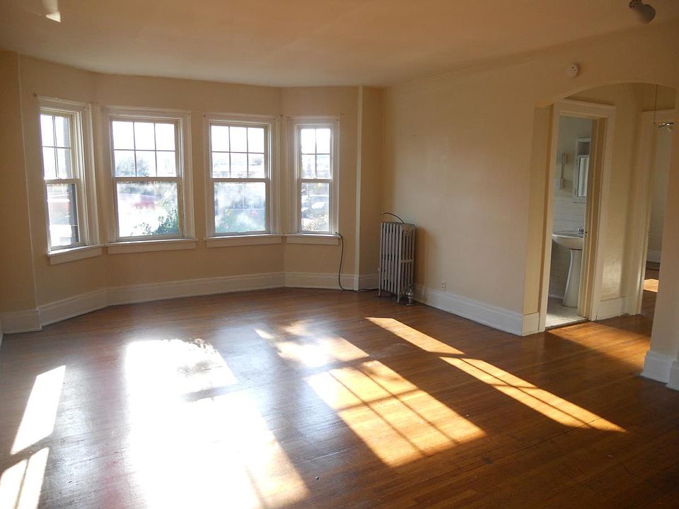 1st image of 217 Elmwood Ave APT 11