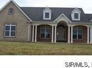 2932 Estate Dr, Waterloo, IL 62298