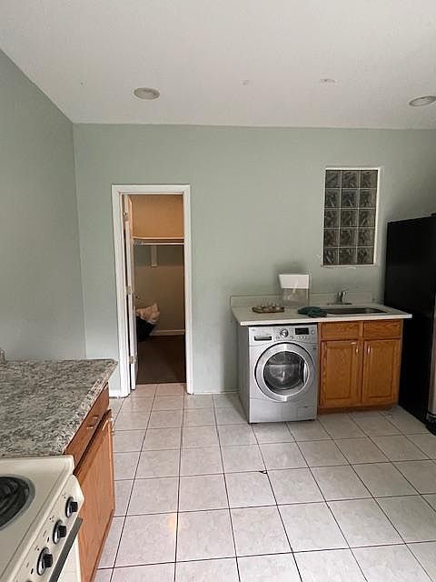 Unit Photo
