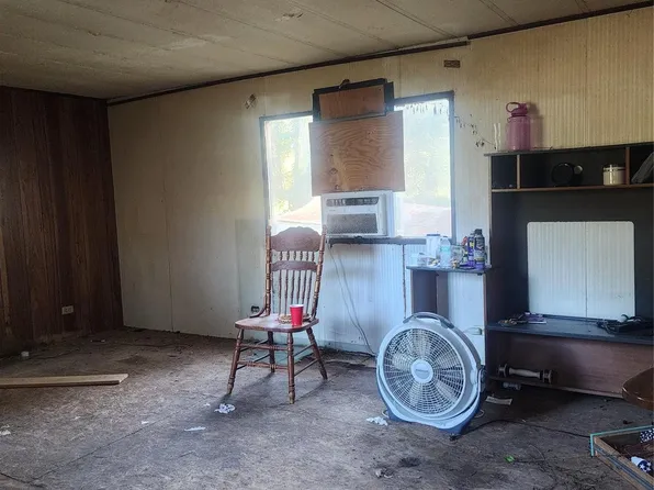 300 Jan Rd, Shepherd, TX 77371