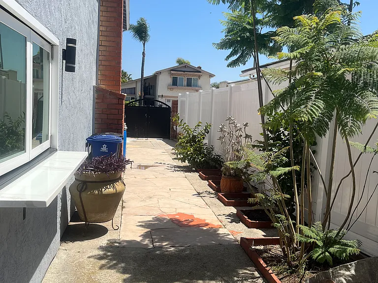 1211 Corte De Vela — Photo 21