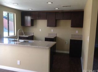 1120 Blue Ridge Ln, Colton, CA 92324