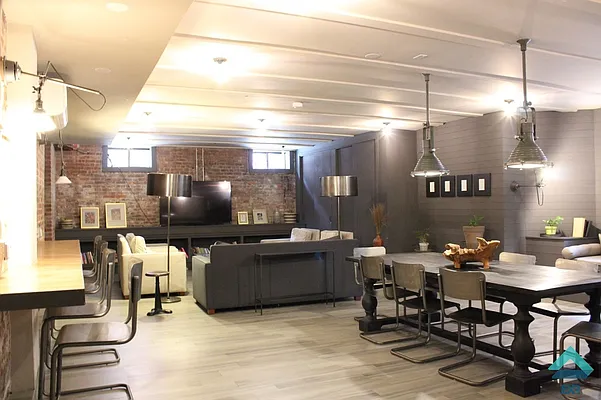 Rented by EXR | media 41