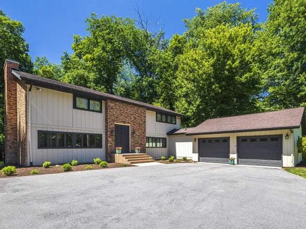 1552 W Horseshoe Bnd, La Porte, IN 46350