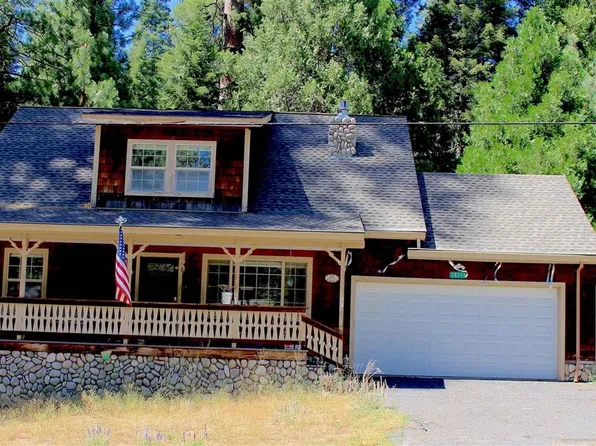 28218 Robin Ln, Strawberry, CA 95375