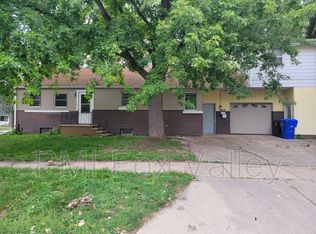 2419 S Jackson St, Appleton, WI 54915