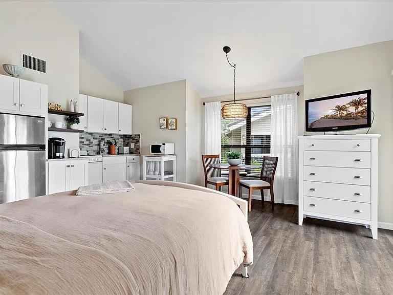 11863 Wimbledon Cir #540 — Photo 9