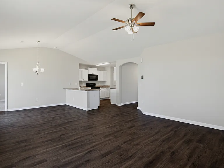 191 Steamboat Ln — Photo 4