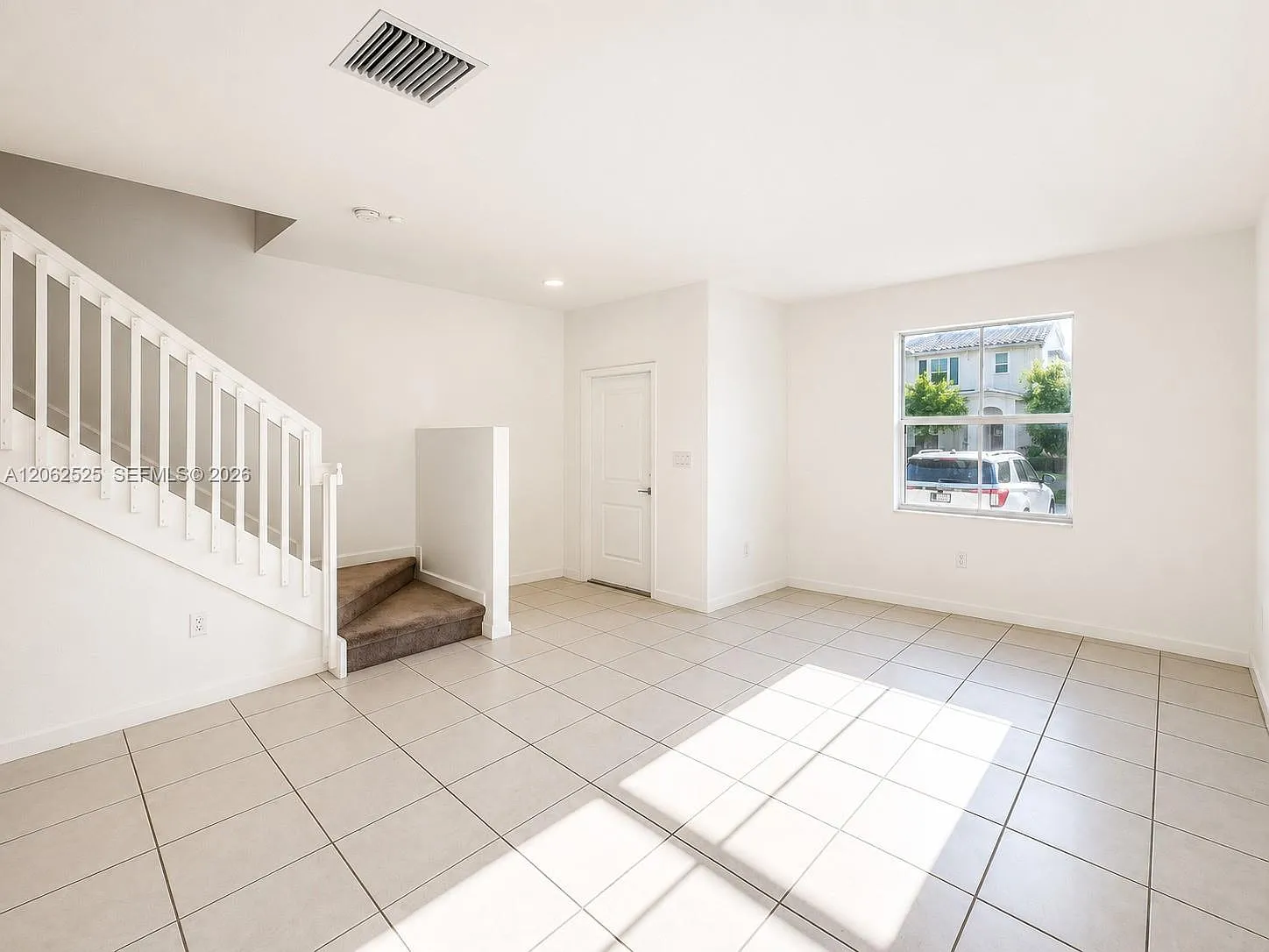 3 bed, 2.5 bath, 1545 sqft, $2,500 — Photo 3