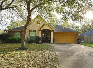 907 Riverside Dr, Alvin, TX 77511