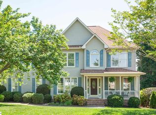 17 Chariot Ln, Simpsonville, SC 29681