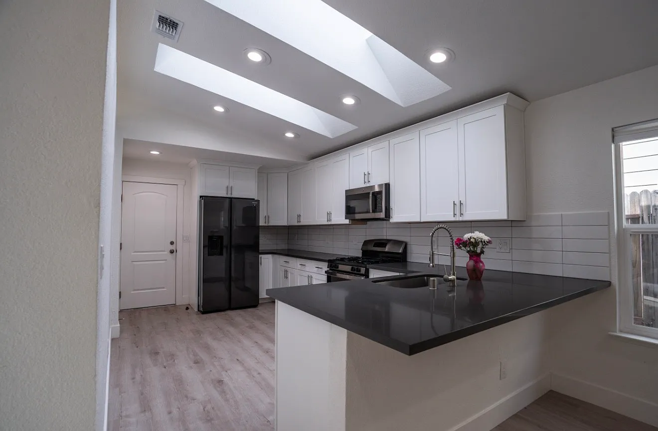 5540 Calvine Rd — Photo 3