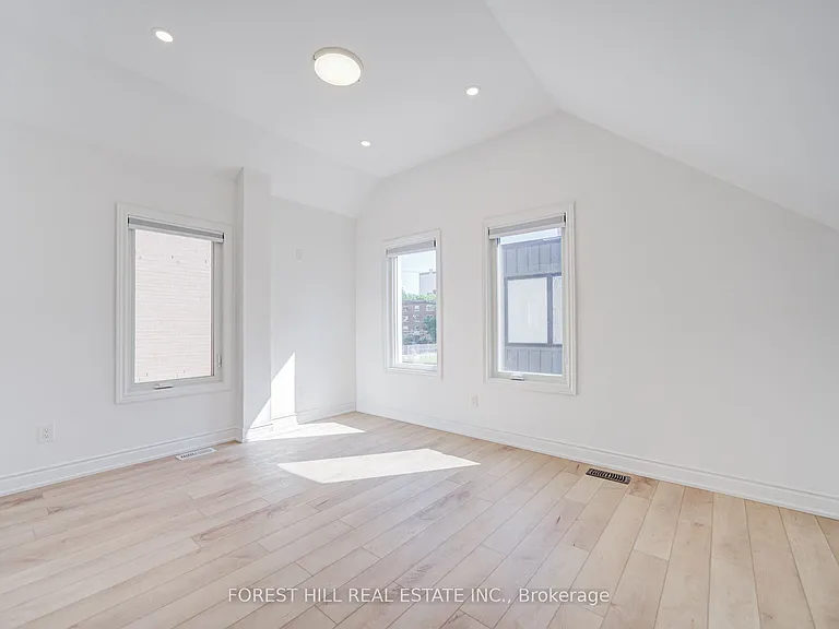 85 Vaughan Rd #5 — Photo 19