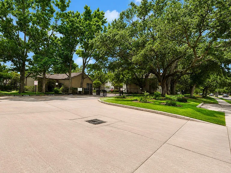 10053 Westpark Dr #288 — Photo 16