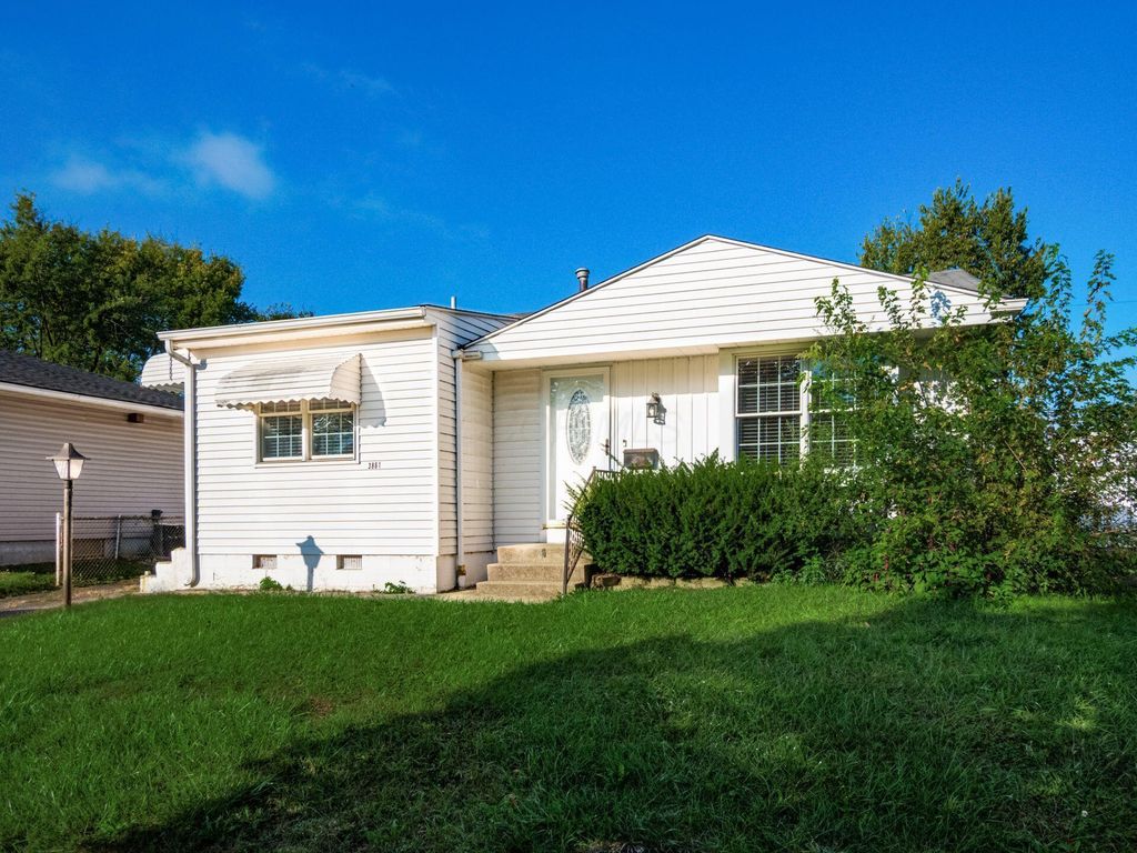 Real estate listing image