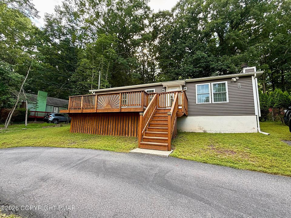 1st image of 15 Gail Dr