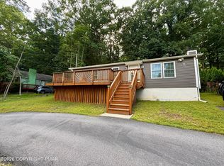 15 Gail Dr, White Haven, PA 18661