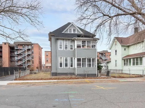 24 Adams St, Springfield, MA 01105