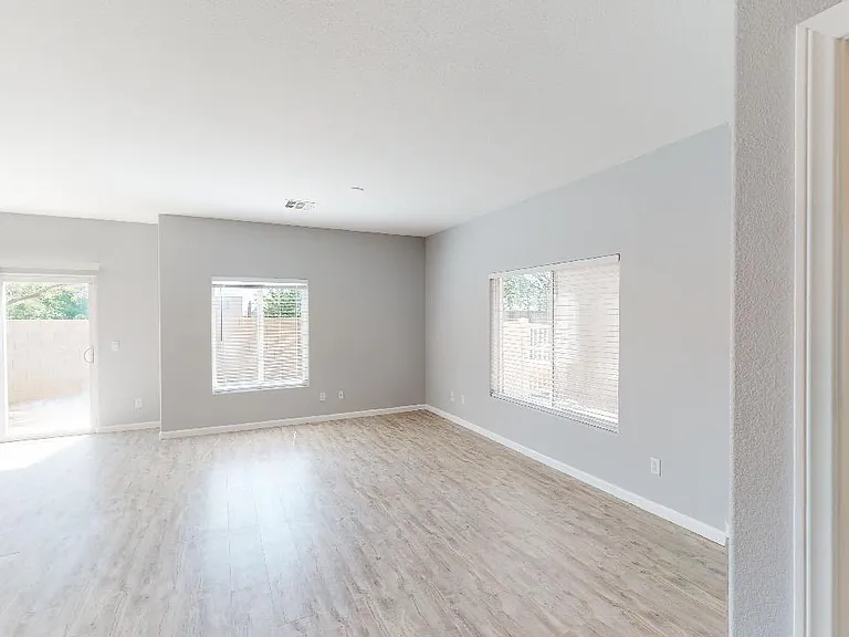 5046 Flore Del Sol St — Photo 4