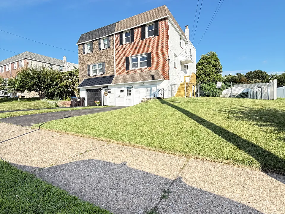 1612 Tremont Ave