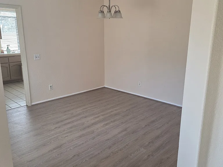 10480 Brookmead Dr — Photo 6