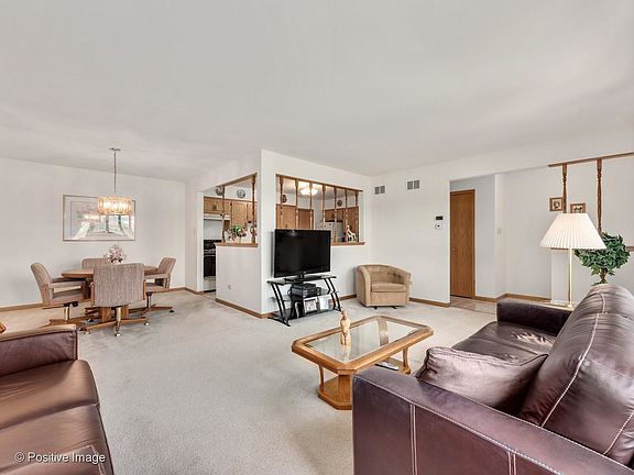 4th image of 18150 Tennessee Ln #228