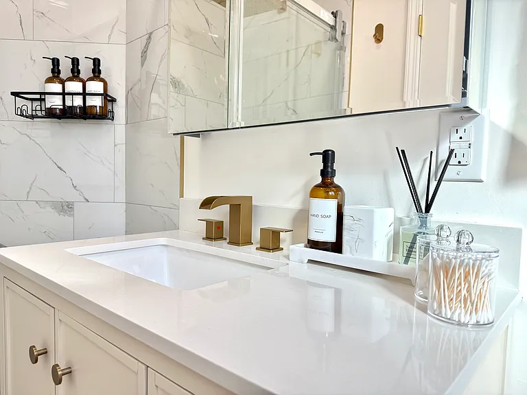 3229 S Sherbourne Dr — Photo 65