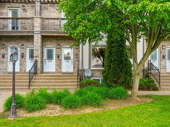 6045 Dunn St #104, Niagara Falls, ON L2G 2P2