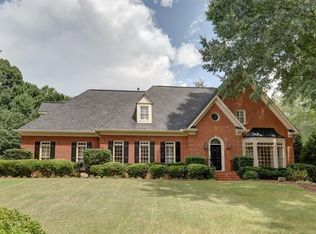 5257 Brooke Farm Dr, Dunwoody, GA 30338