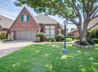 9017 N 100th East Ave, Owasso, OK 74055