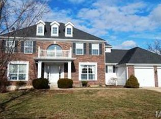 1639 Waldens Meadow Ct, Ballwin, MO 63011