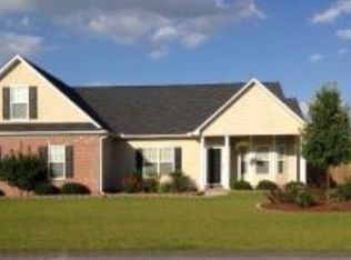 263 Crescent Dr, Raeford, NC 28376