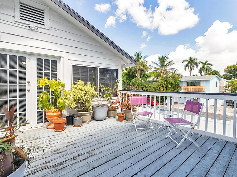 204 Conniston Rd #UPSTAIRS — Photo 14