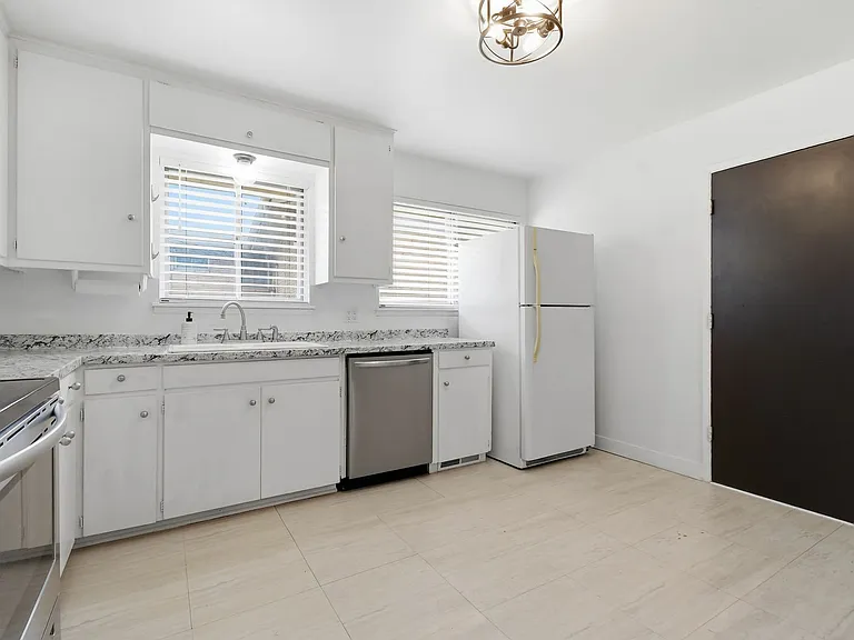 7610 E 21st Pl — Photo 11