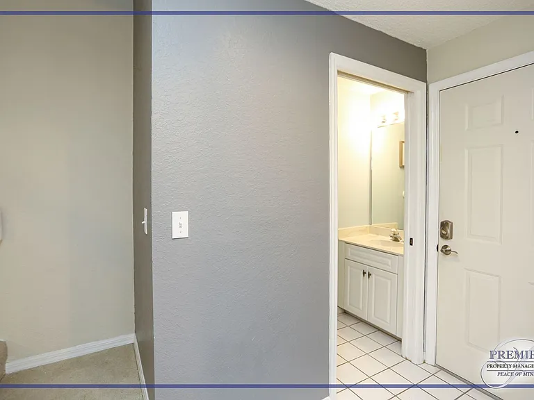 1044 Woodshire Ln #B203 — Photo 25