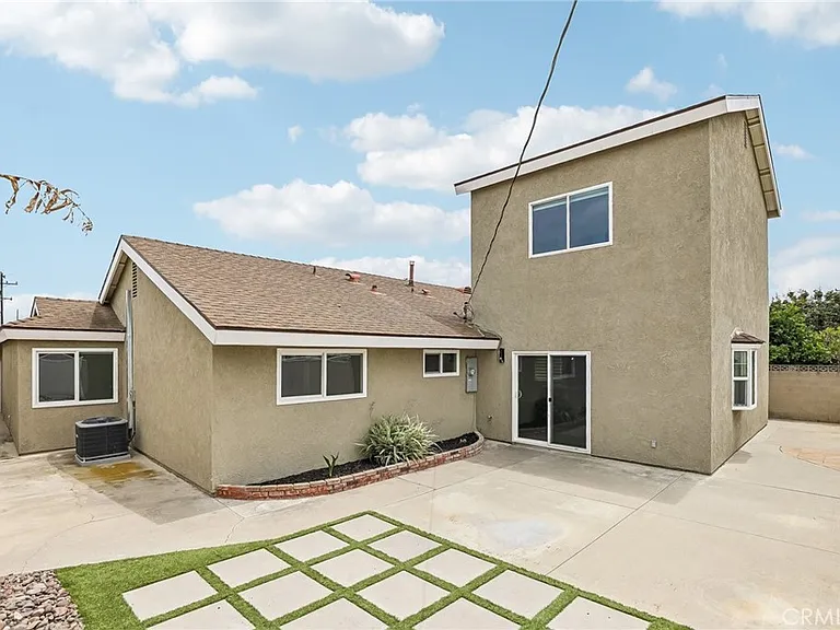 17151 Hague Ln — Photo 43