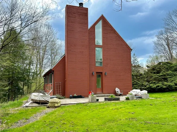 54 Beartown Rd, Pt Crane, NY 13833