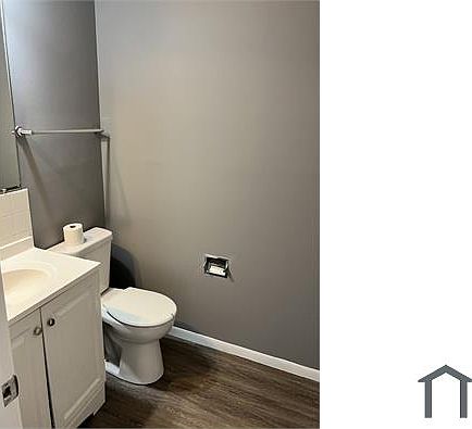 4th image of 221 Coral Ct