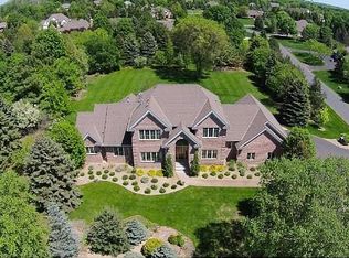 12 Scotch Pine Rd, North Oaks, MN 55127